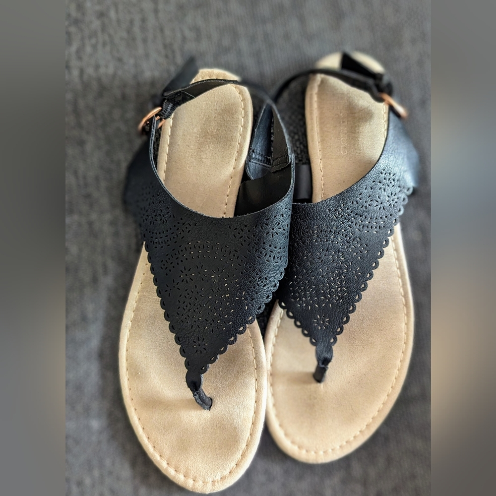 Lauren Conrad black decorative strap sandals size 11